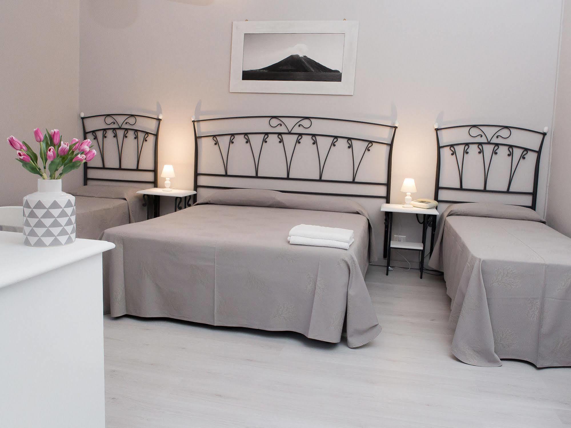 Hotel Odissea Каннето Экстерьер фото